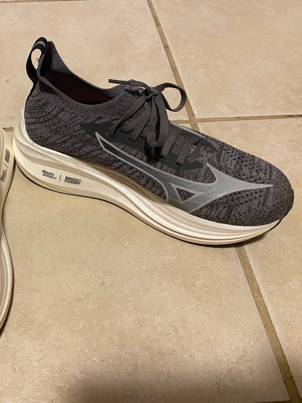 Women's Mizuno Neo Zen